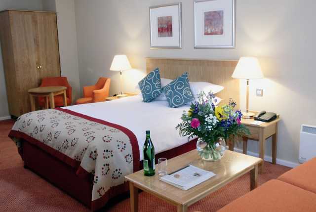 Oxford Witney Four Pillars Hotel