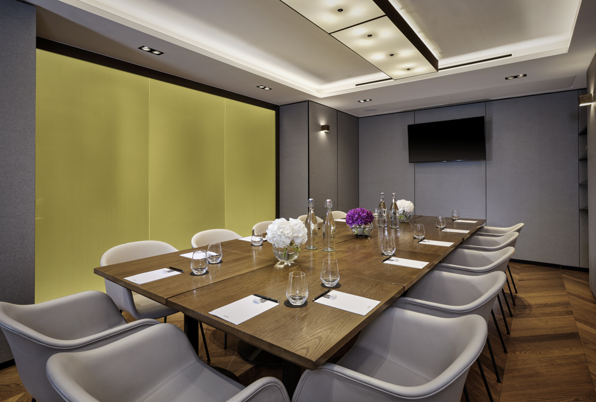 Park Plaza County Hall London